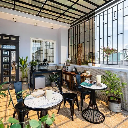 Holo Central Saigon - Serviced Homestay-3